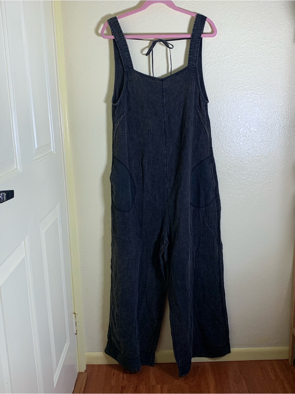 NWOT Zenana Outfitters Black Wide-Leg Tie-Back Jumpsuit, Size L